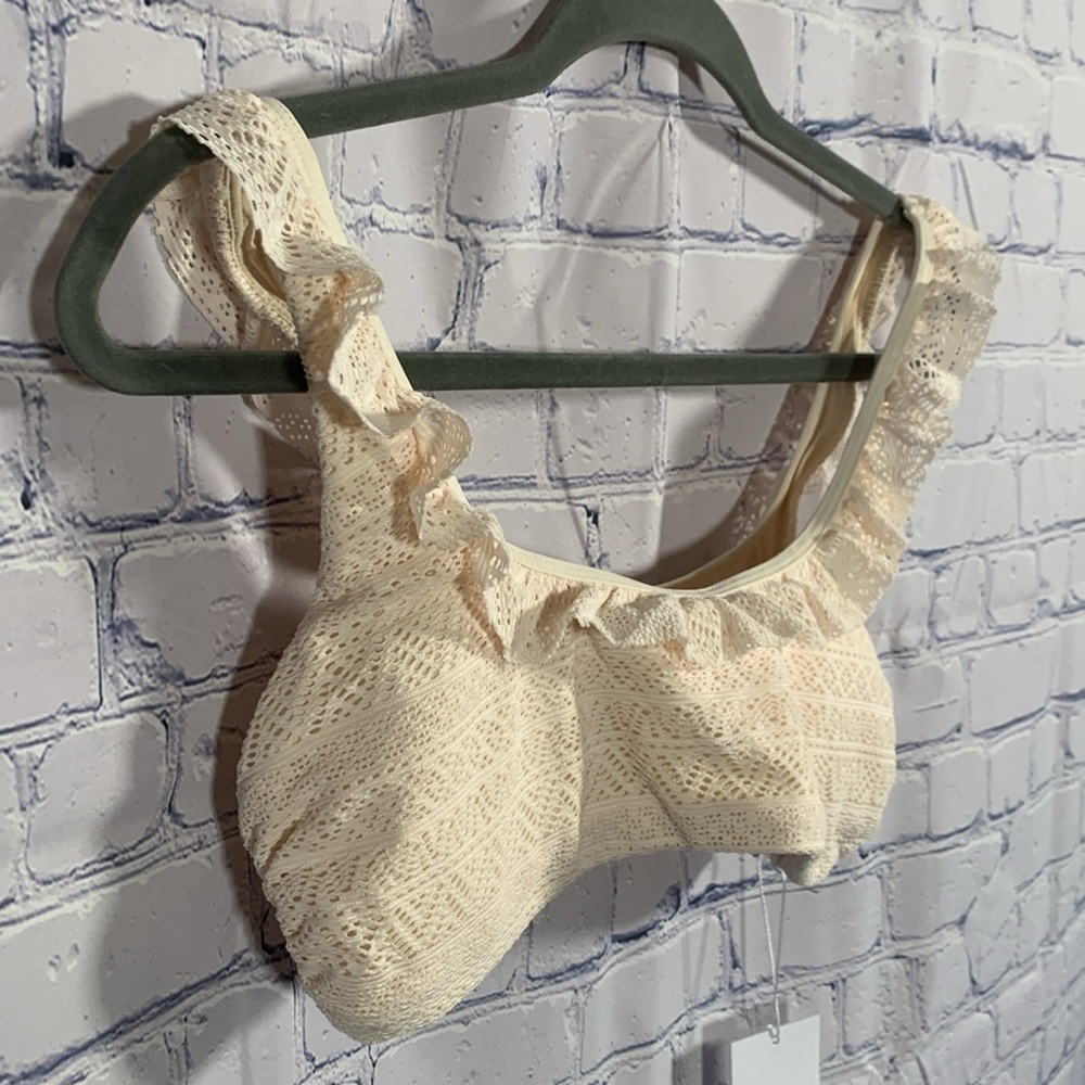 Andie Swim Women Hydra Bikini Top Cream Crochet Ruffle Boho Festival Beach M NWT - Picture 2 of 7